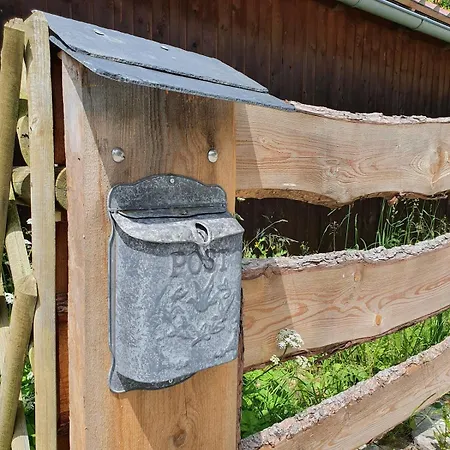 Naturhaus Am Wald Im Erzgebirge * Ehrenzipfel
