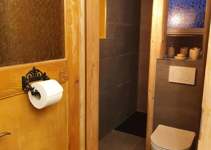 Naturhaus Am Wald Im Erzgebirge *